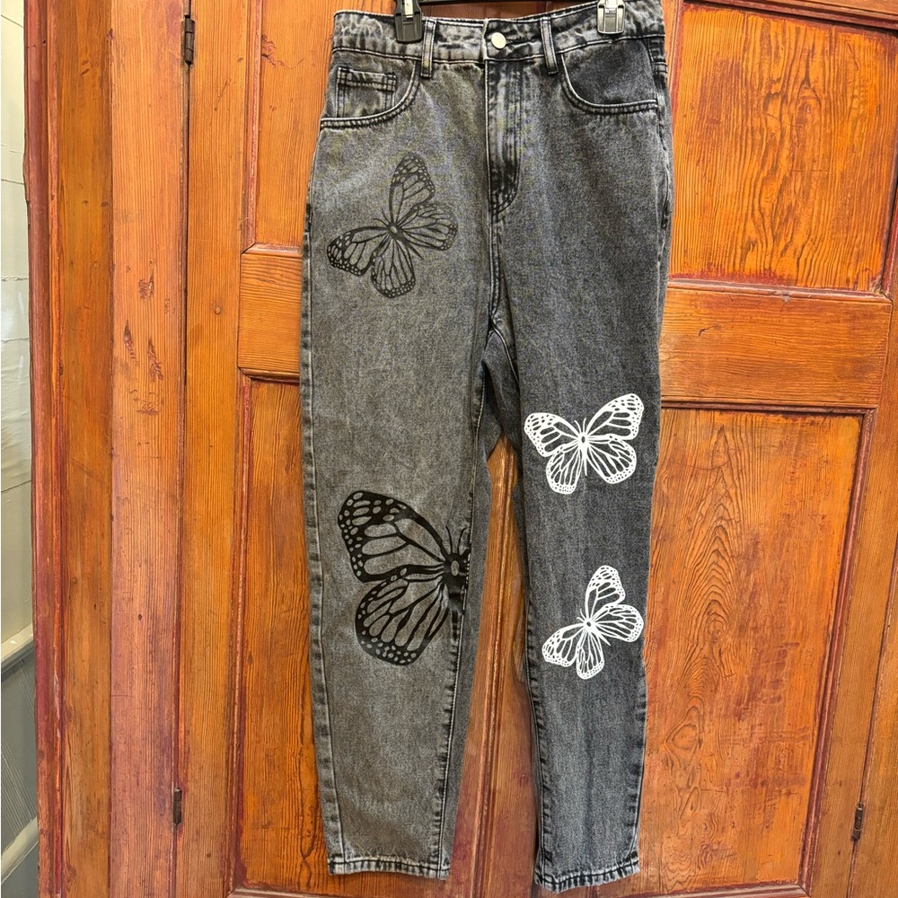 ADORABLE butterfly jeans